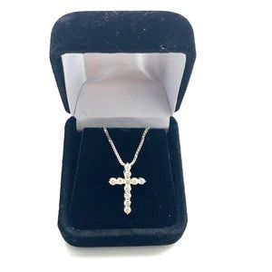 Diamond cross pendant necklace